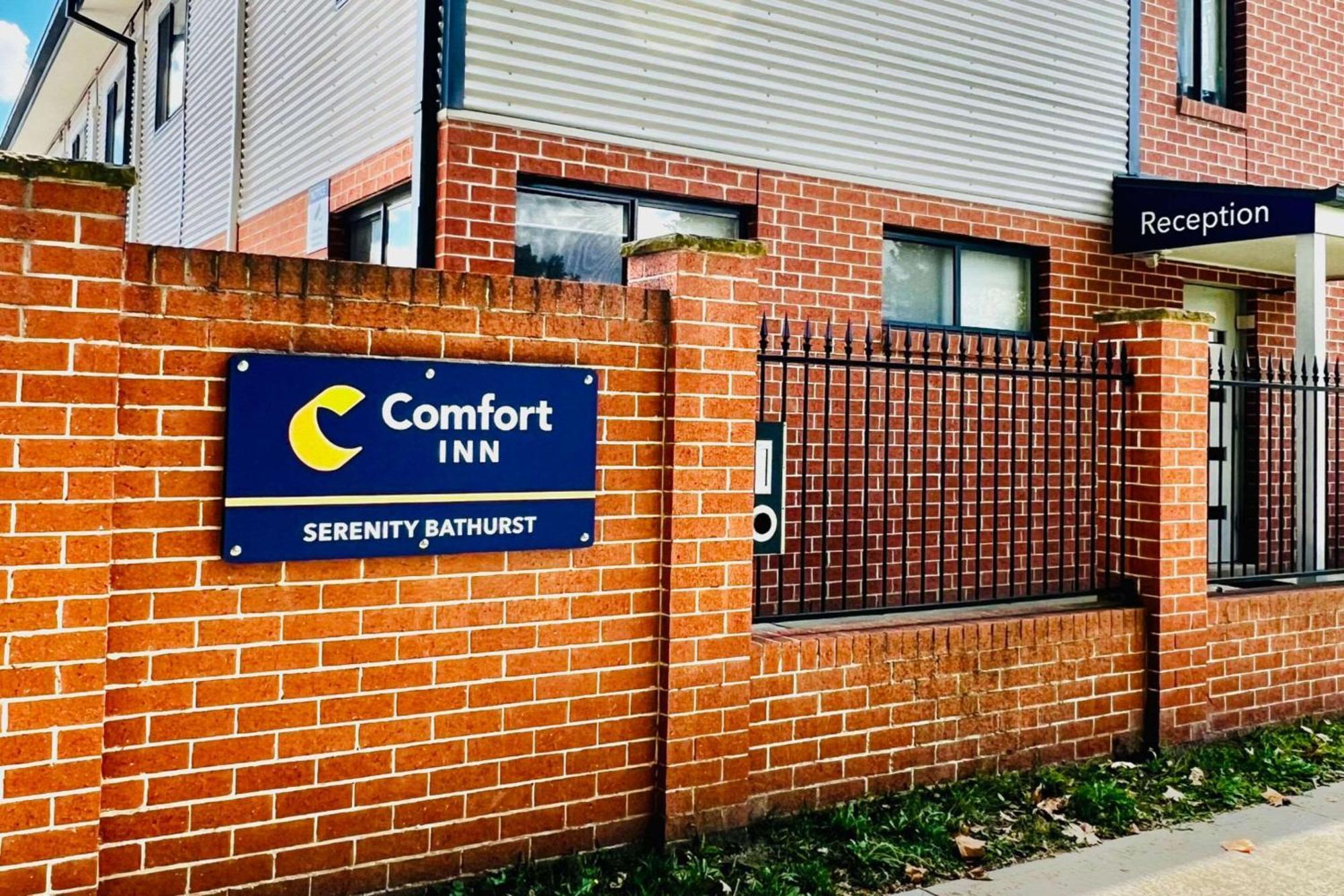 Comfort Inn Serenity Μπάθερστ Εξωτερικό φωτογραφία